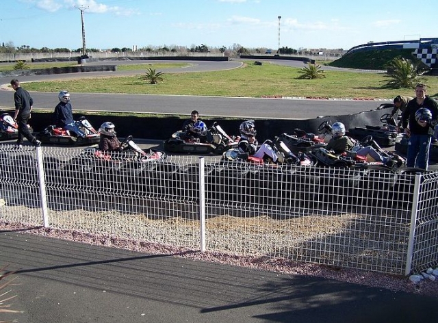  Competitiom Karting with friends in Herault 